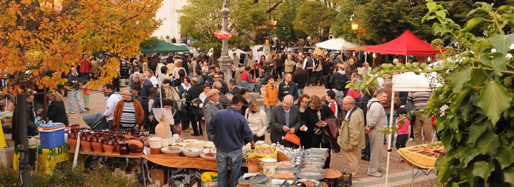 mercatini e stand della sagra della castagna di trecchina